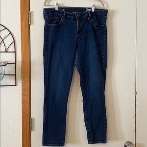 Gap slightly stretchy skinny jeans